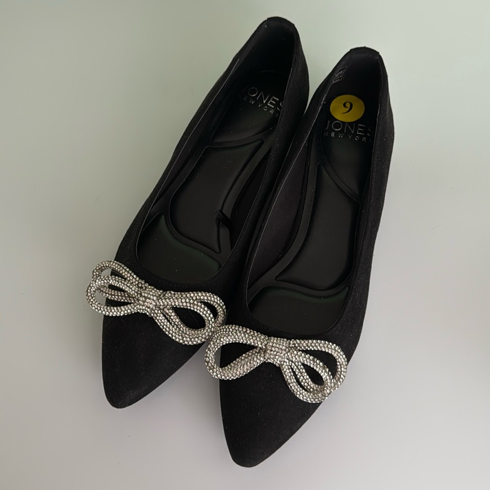 NEW in Box Jones New York Women’s Pointed Toe Embellished Dress Flats size 9